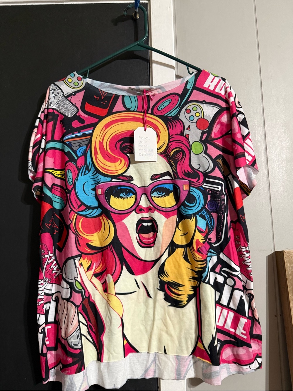 Pop Art Graphic Short Sleeve Tee - Yolly